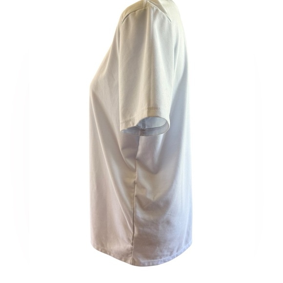 Nike Women's light blue Short Sleeve Tee Size Medium - Picture 6 of 7